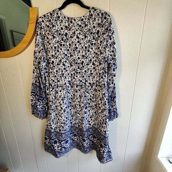 Vera Moda Curve, Cotton Dress in Blue & White Chintz. Sz 14 Relaxing, natural - Picture 3 of 4